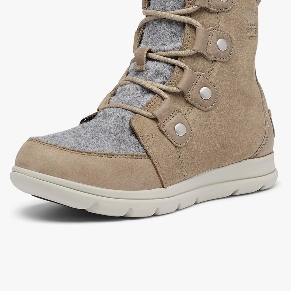 Sorel Explorer Joan  Boots in tawny buff